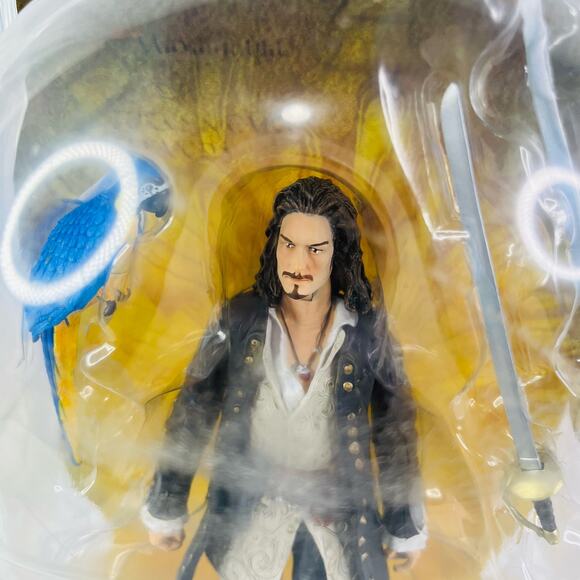 Pirates of the Caribbean Dead Mans Chest Will Turner action figure Disneystore - Picture 9 of 9